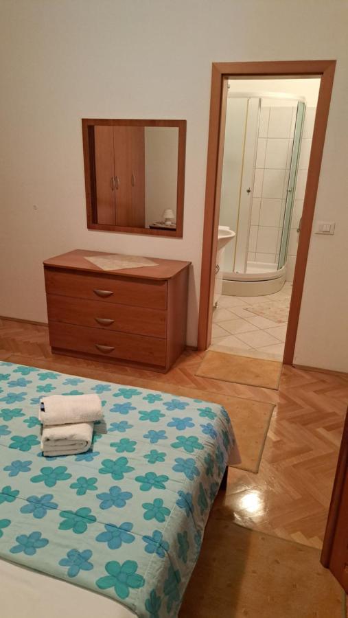 Apartment With Splendid Sea View Trogir Exterior foto